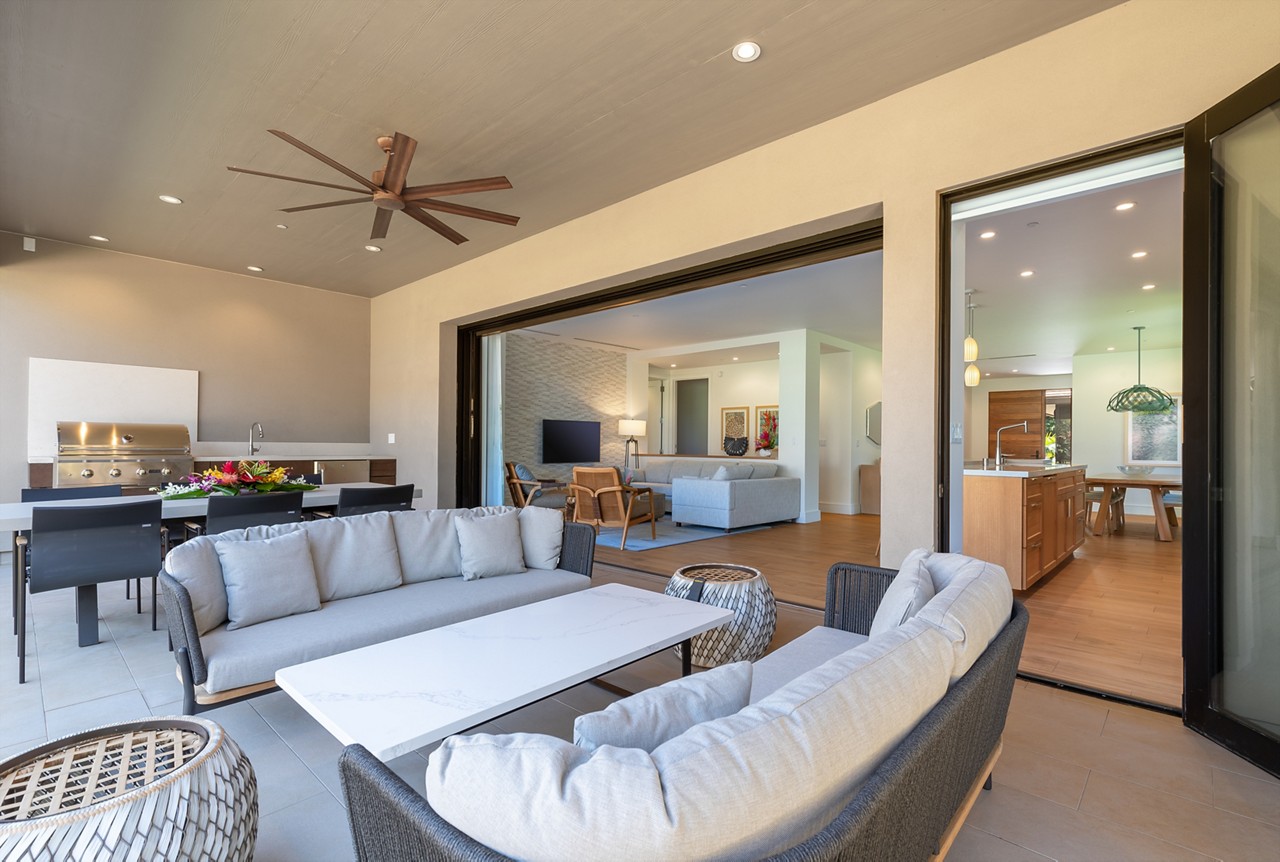 The outside patio of a Luana residence