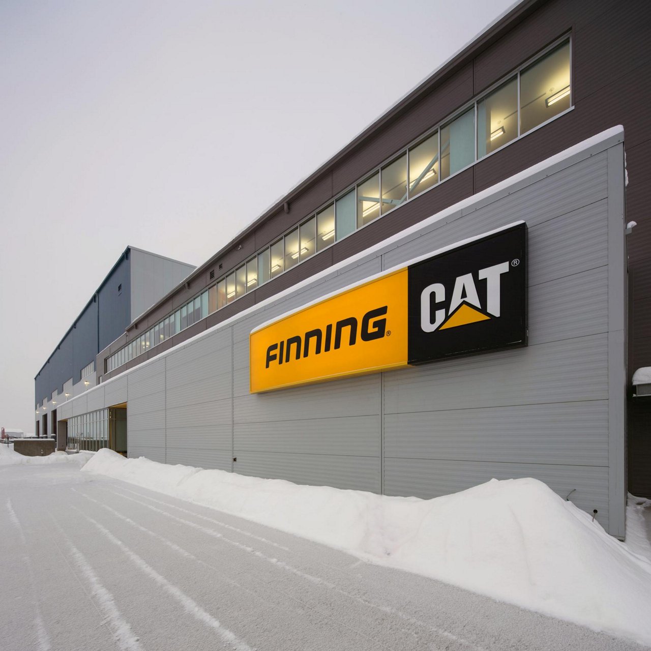 External shot of Finning CAT building