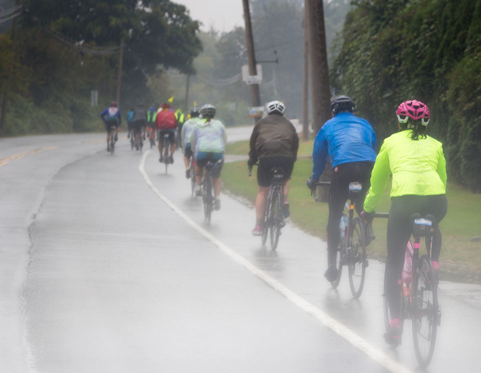 Ledcor Bike Team Rides to Conquer Cancer