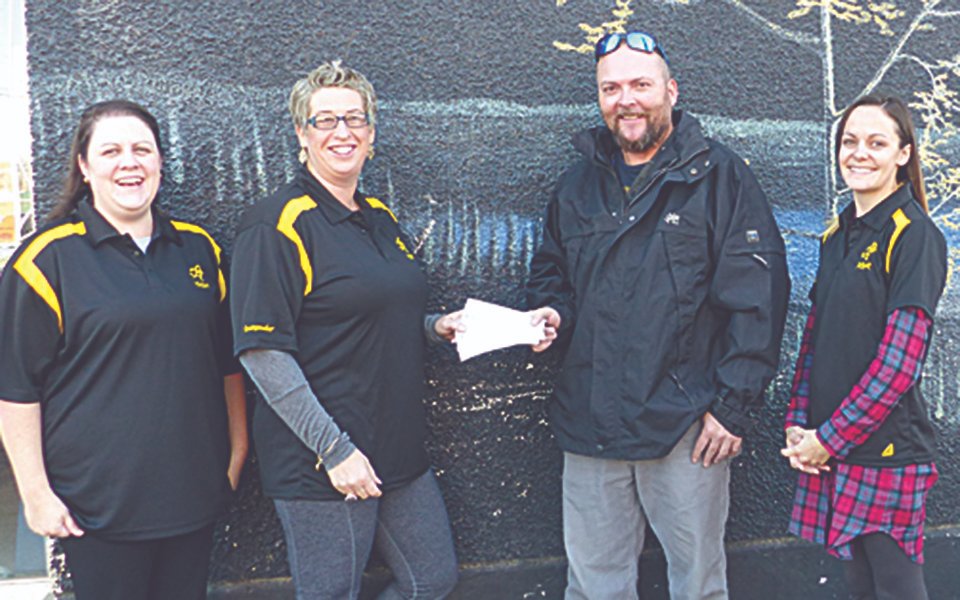 Ledcor Employees Partner with TransCanada to Raise $7,300 for Slave Lake’s KidSport