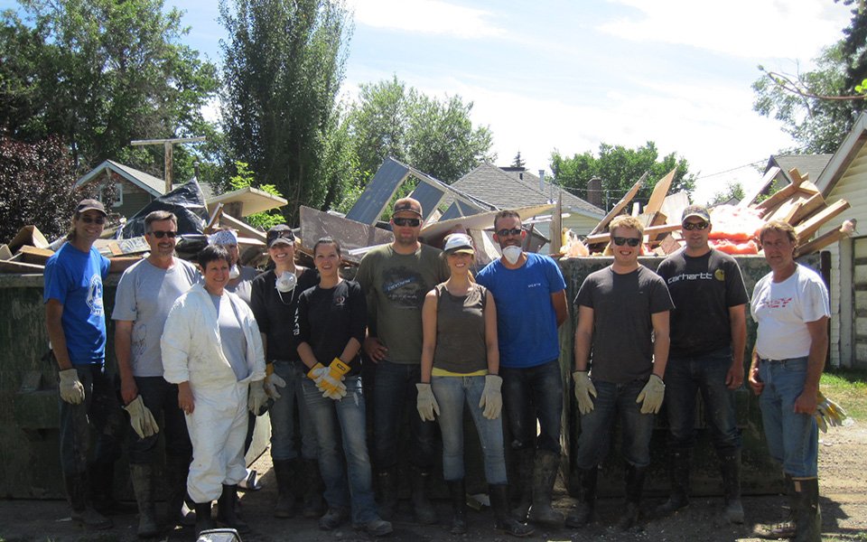 Ledcor Employees Pitch In to Help with Calgary Flood Relief Efforts