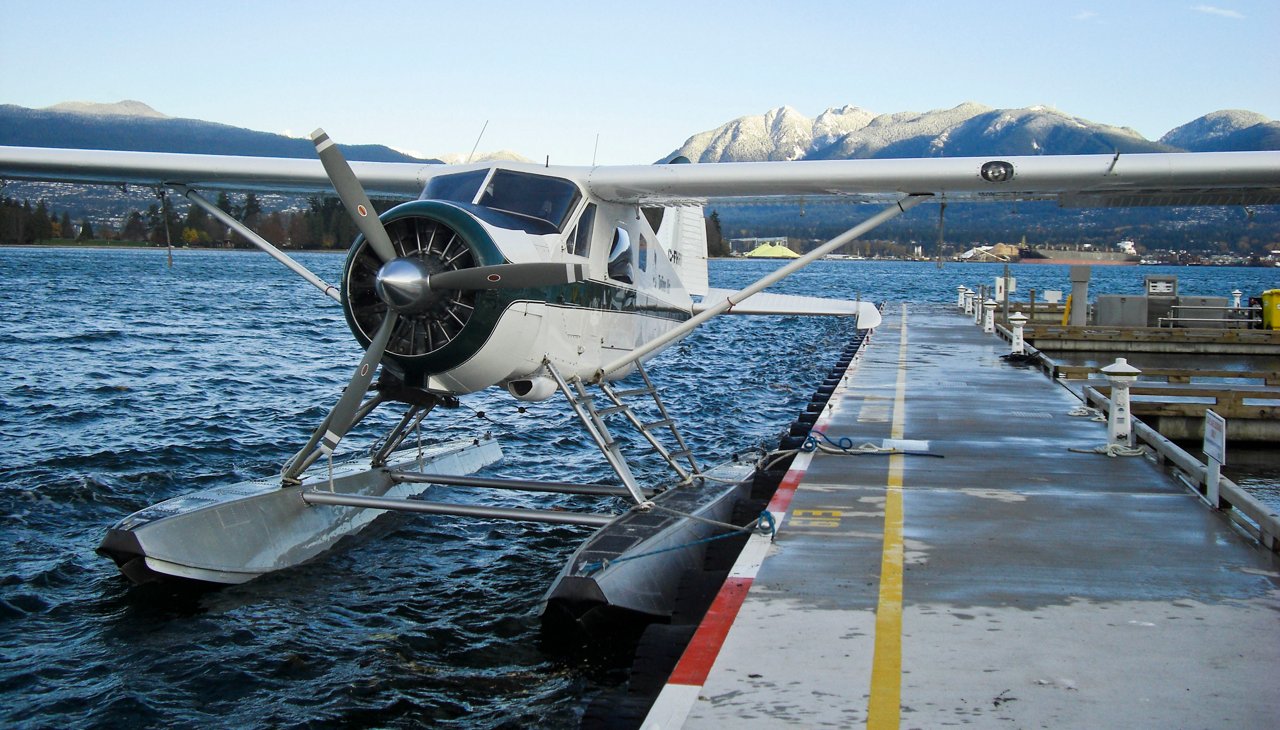 Image of Air Seaplane at Vancouver Harbour Flight Center