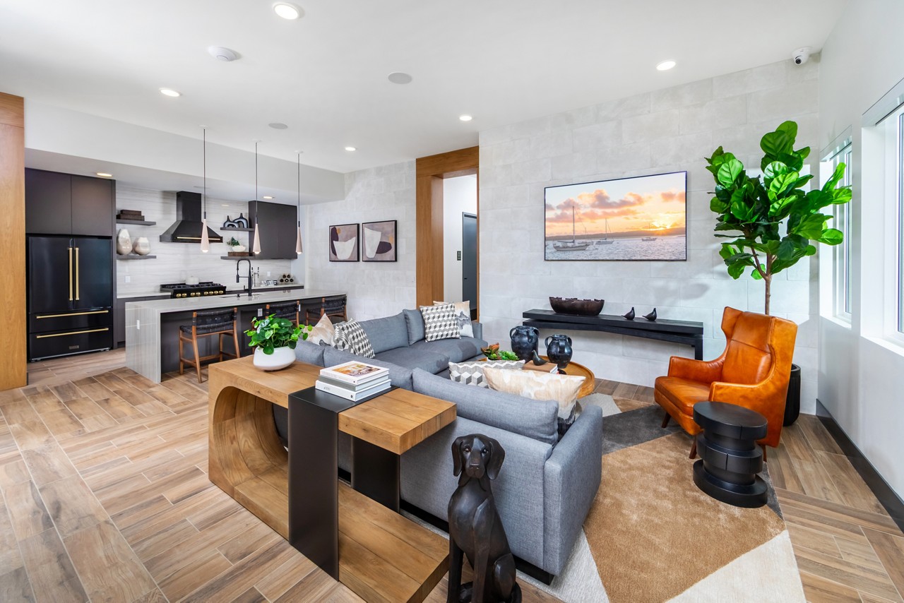 A photo of the Canyon Bluffs clubhouse interior