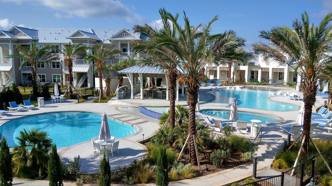 The pool area of Edgewater apartments