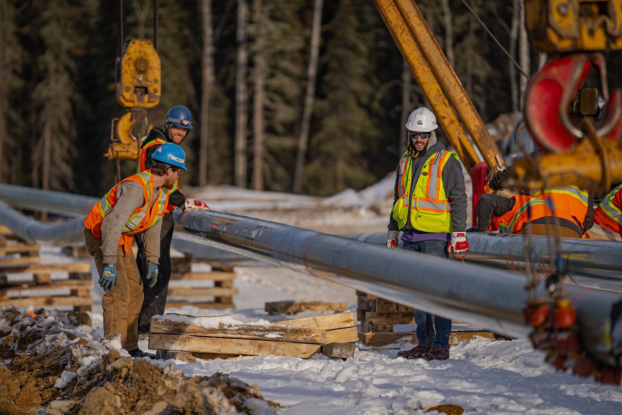 Ledcor pipeline workers on-site
