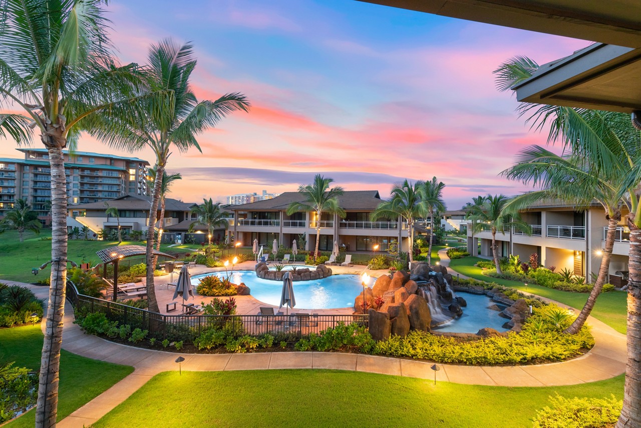 Luana Garden Villas during the evening