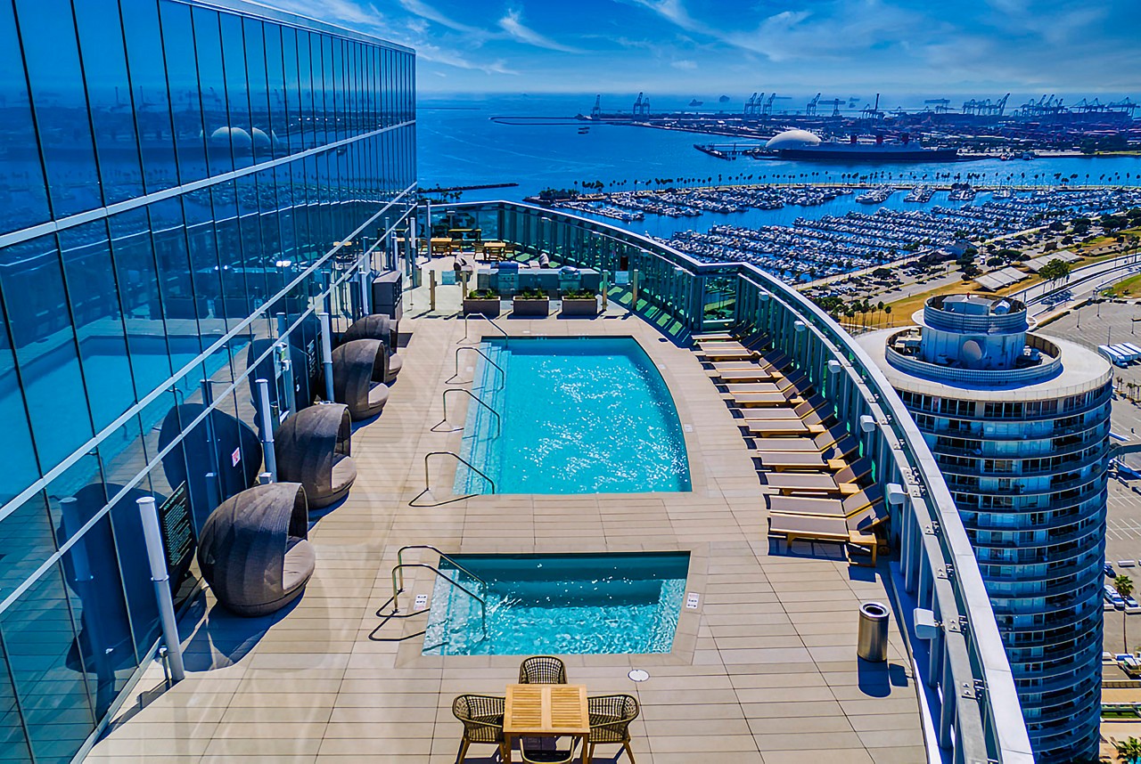 Shoreline Gateway Pool