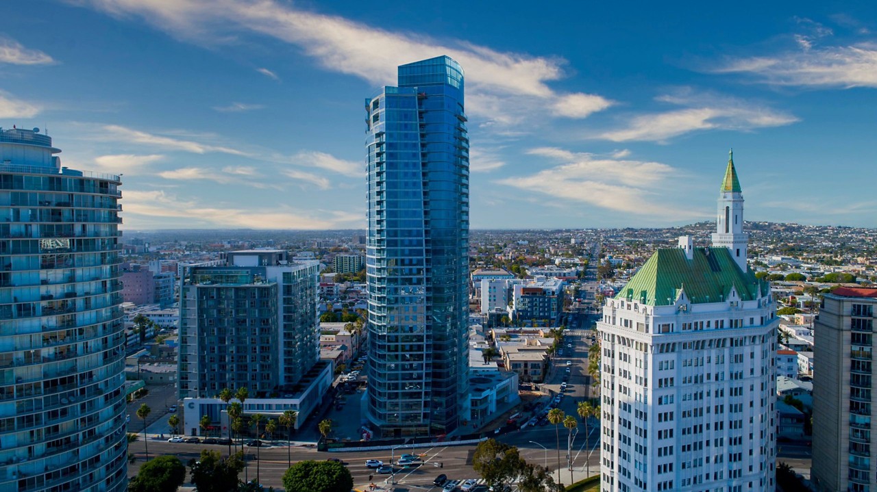 Shoreline Gateway Building photo