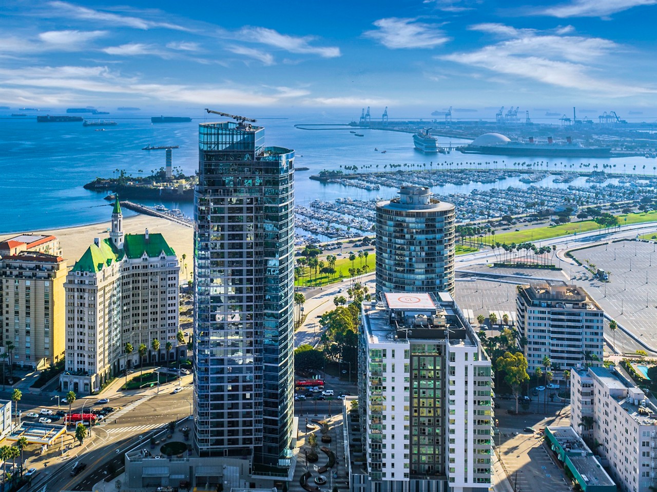 A beautiful cinematic photo of the Shoreline Gateway building and surround buildings