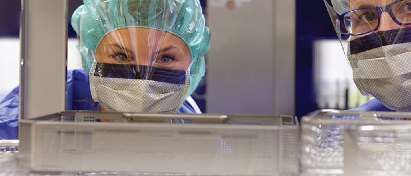 Banner B no text for 3M™ Sterilization and Cleaning Monitoring program - JPG File