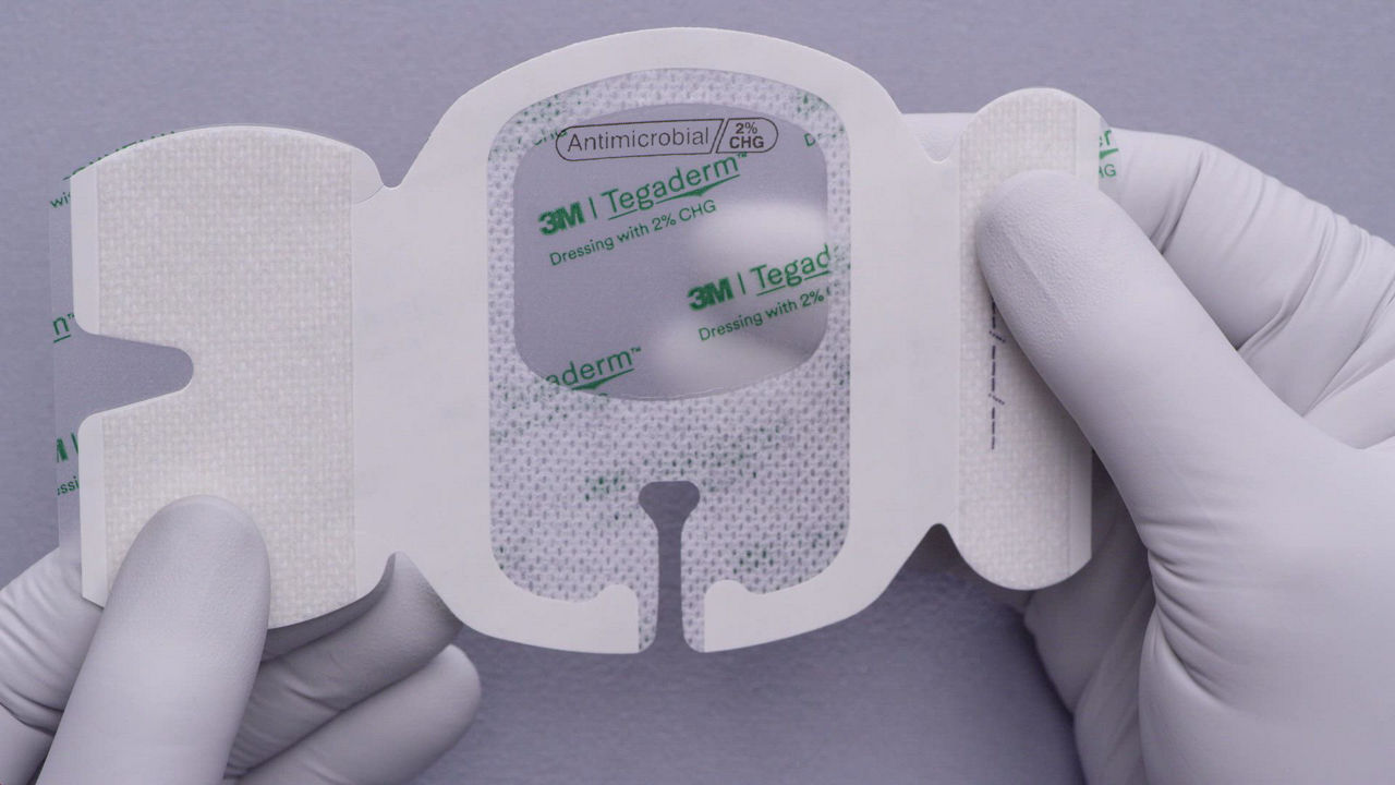 3M Tegaderm Antimicrobial I V Advanced Securement Dressing 9132