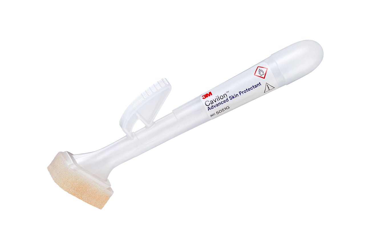 3M(TM) Cavilon(TM) Advanced Skin Protectant 5051G applicator, left view
