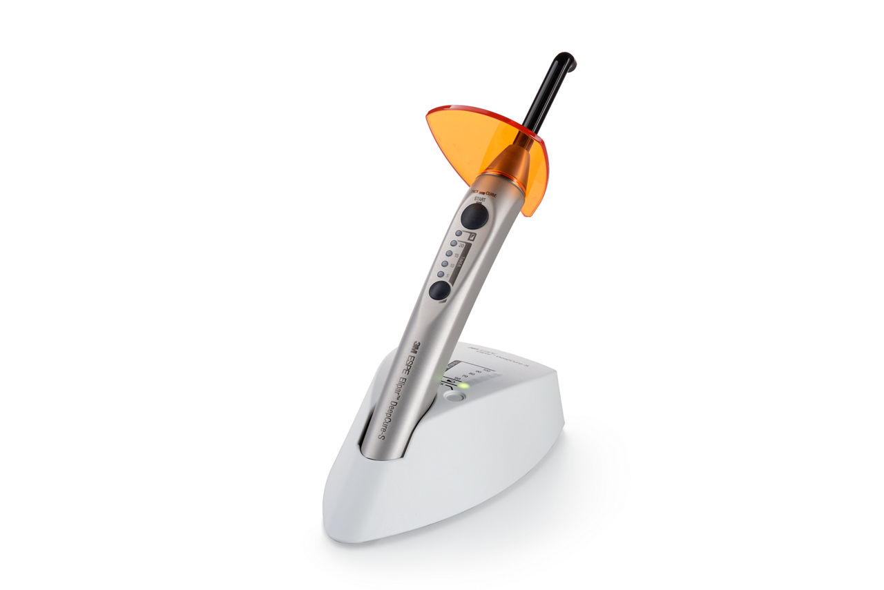3M™ Elipar™ DeepCure LED Curing Lights