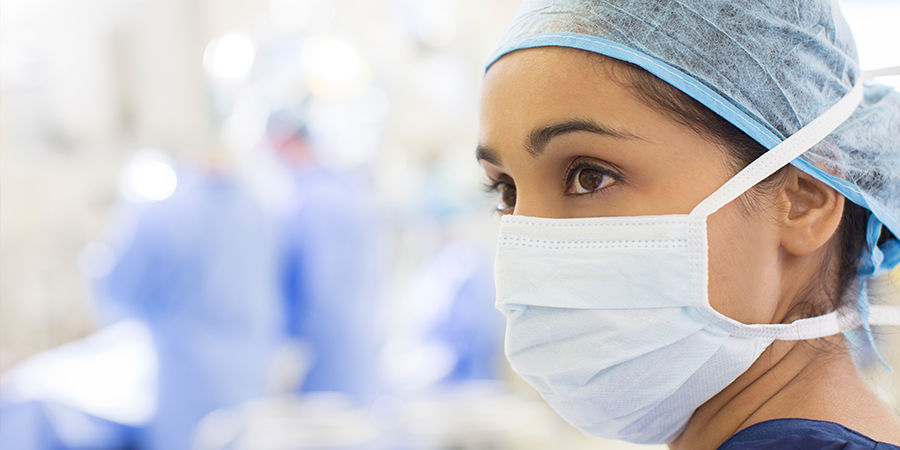 Header Image of a nurse - Sized for use in Eloqua email_Celum ID 1743759