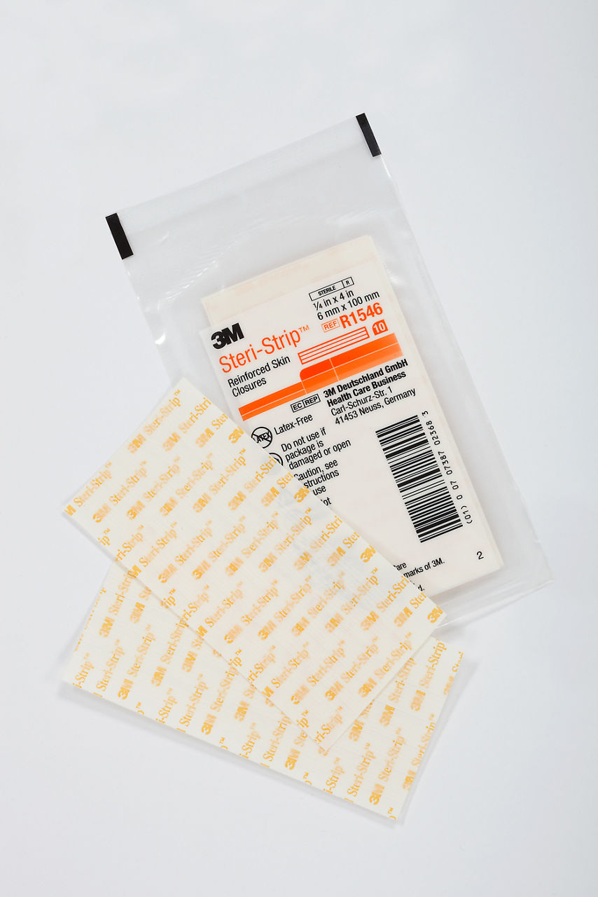 3M™ Steri-Strip™ Reinforced Adhesive Skin Closures Non-Sterile, R1546NS, Bulk 5000 Strips, 1/4IN x 4IN, 5 Strip/Card, 1000 Card/CS