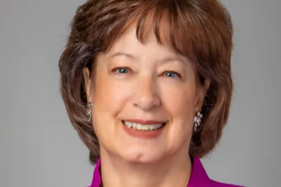 Portrait photo of Carrie S. Cox, Solventum Board of Directors, rgb, png