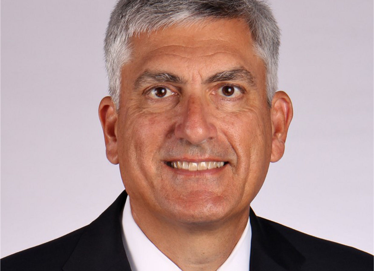 Portrait photo of Glenn A. Eisenberg, Solventum Board of Directors, rgb, jpg