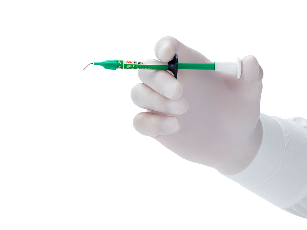 3M™ Filtek™ Bulk Fill Flowable Restorative Syringe: Syringe in hand