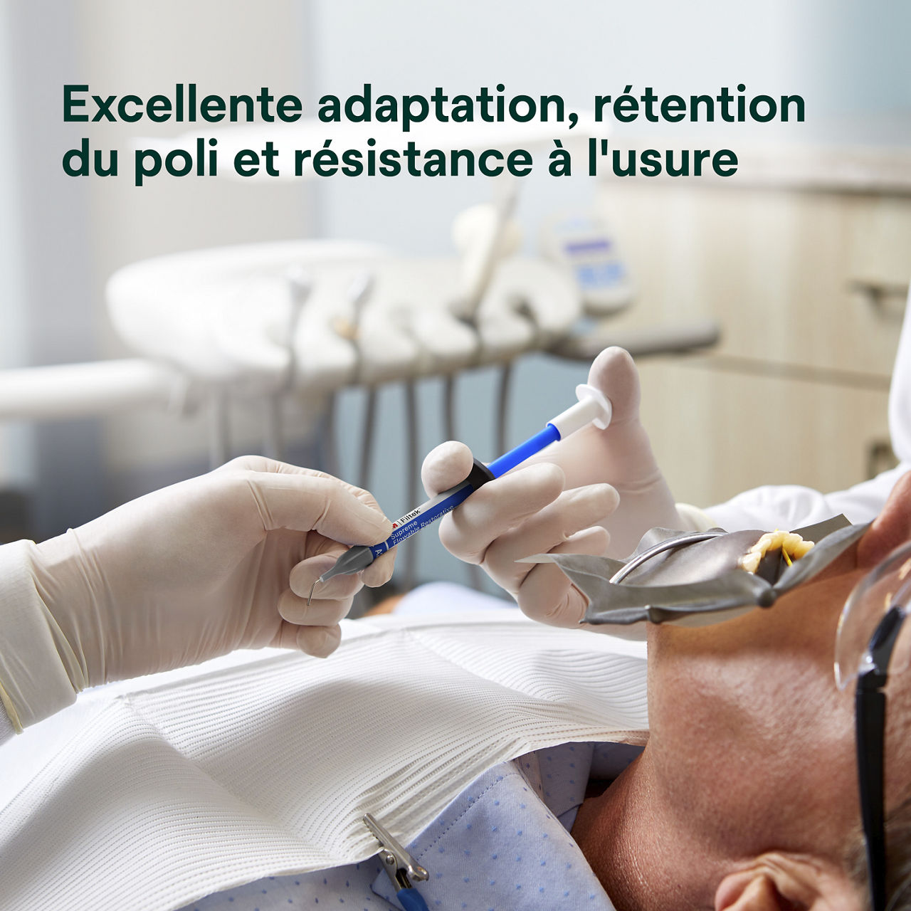 4- Filtek™ Supreme Flowable Syringe: Excellente adaptation