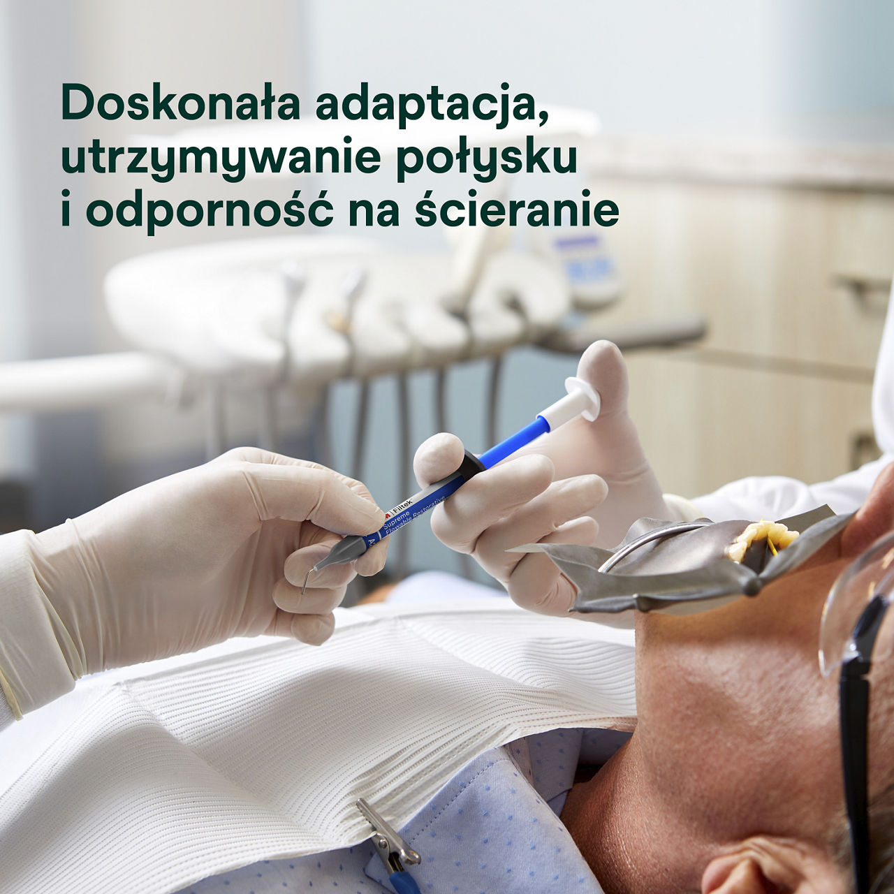 4- Filtek Supreme Flowable Syringe: Doskonała adaptacja