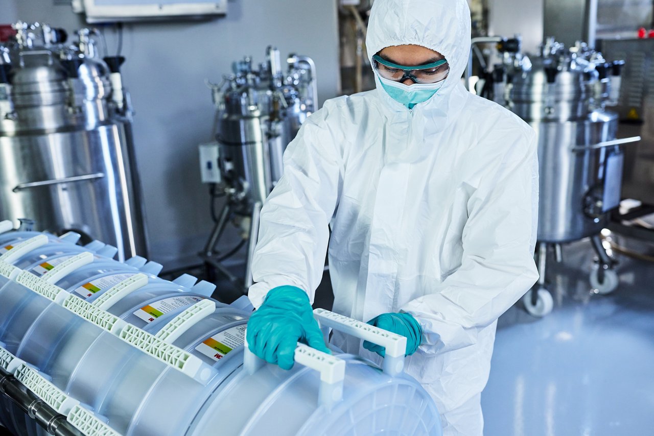 Séance photo Btec 3M™ Harvest RC employé de laboratoire connectant des capsules - 13
