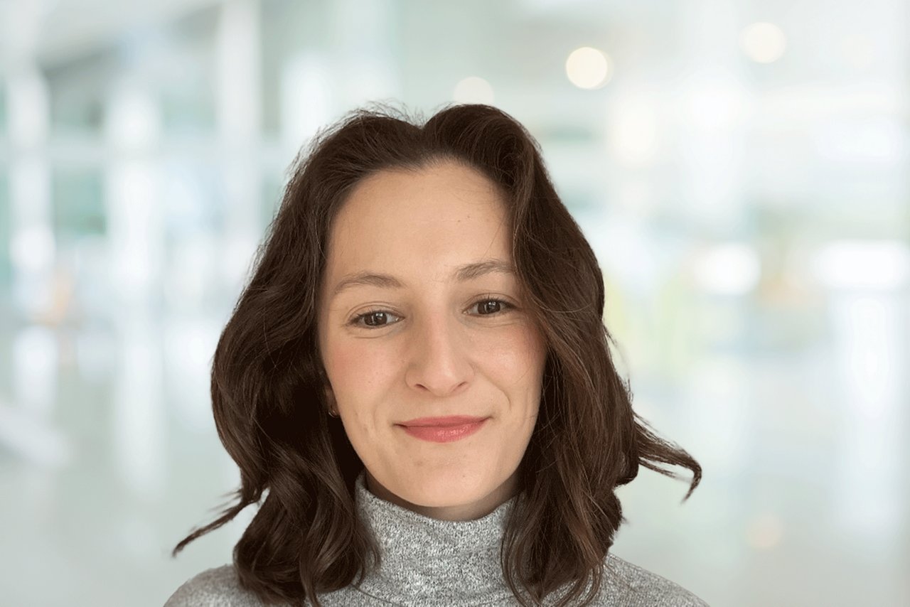 Headshot of Lauren Schultz.