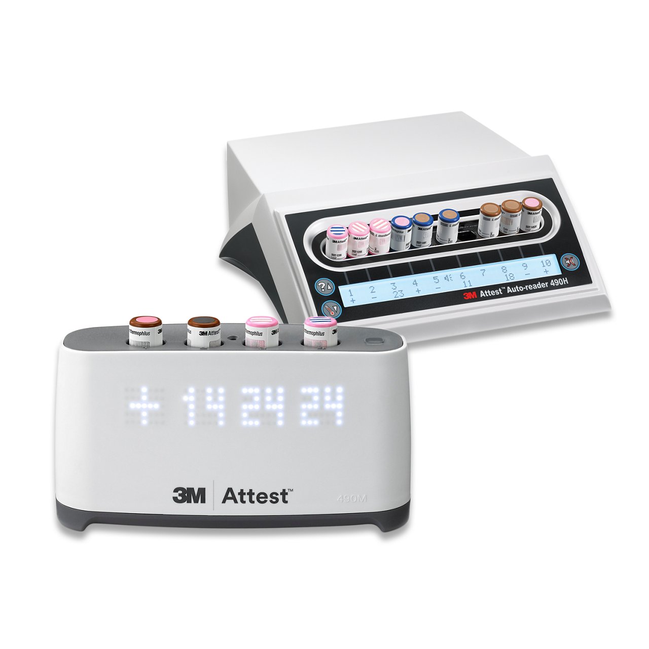 3M™ Attest™ Auto-reader 490 및 3M™ Attest™ Mini Auto-reader 490M의 전면을 보여줍니다.