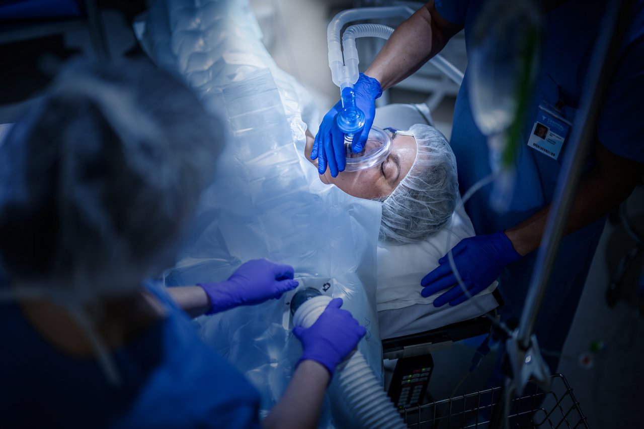 Patient using the 3M Bair Hugger Temperature Management System