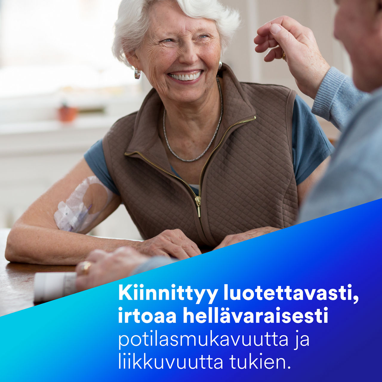 (3) 3M PICC/CVC + Tegaderm IV Advanced Securement: Kiinnittyy luotettavasti