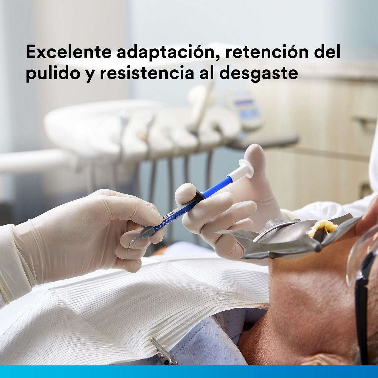 (4)Jeringa fluida Filtek Supreme: Excelente adaptación retención del pulido resistencia al desgaste
