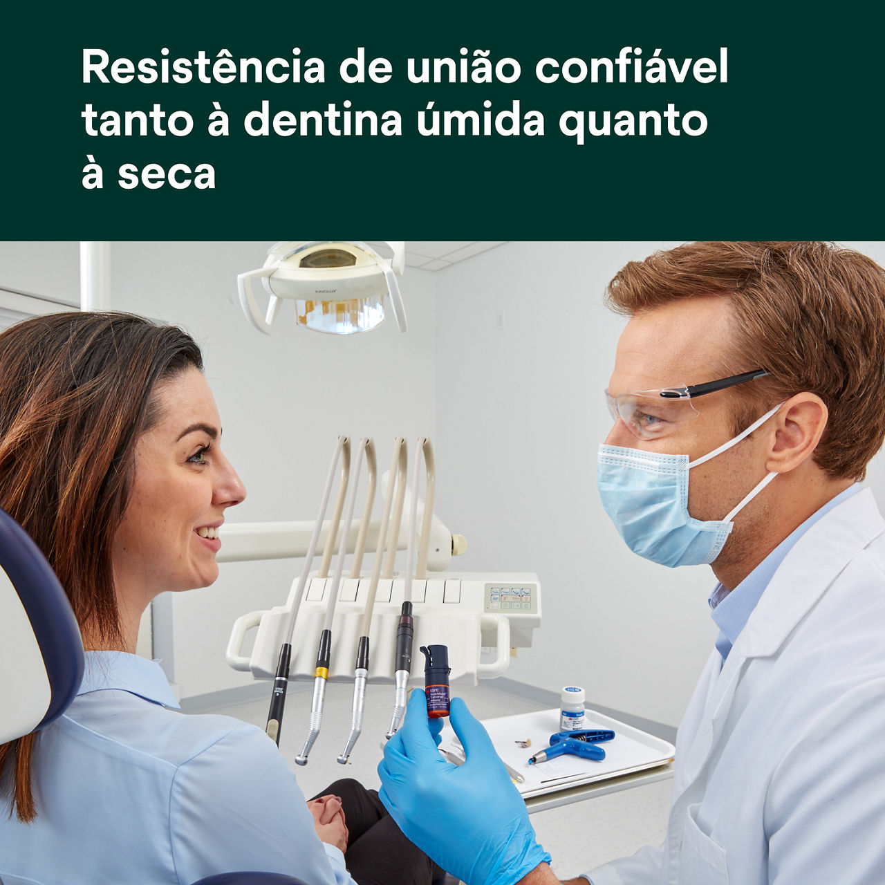 (2) Scotchbond Adesivo Universal: Resistência de adesão confiável tanto na dentina úmida quanto na seca