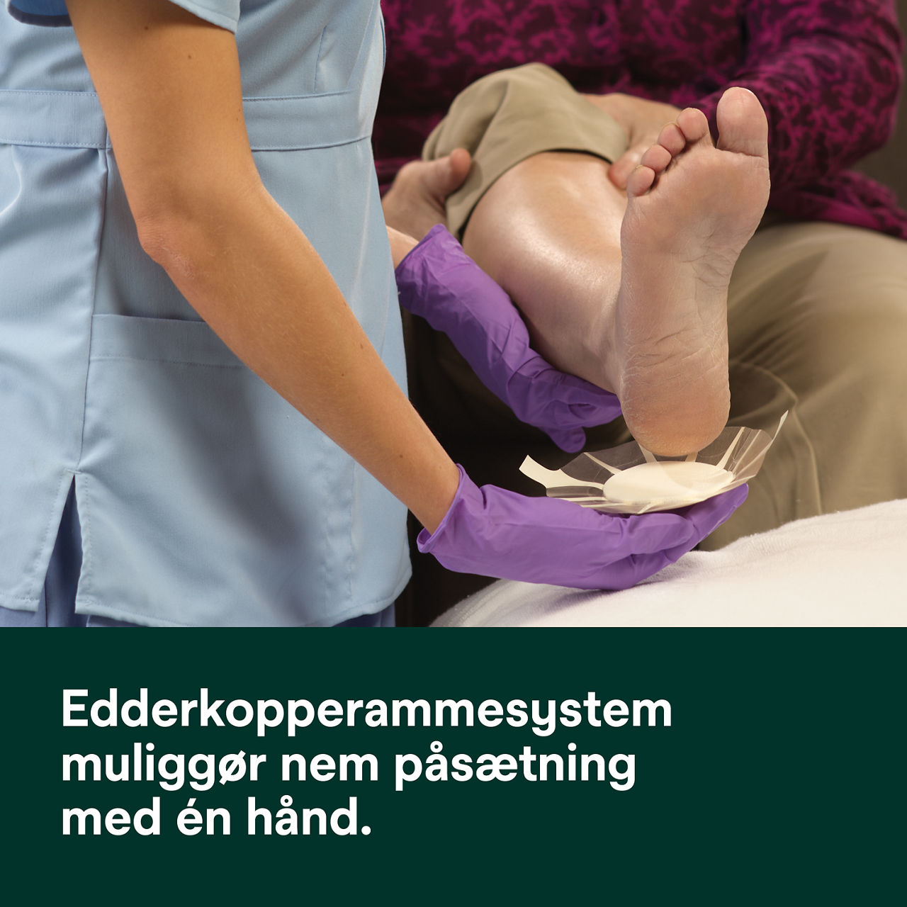 (3) Tegaderm HP Skum: Edderkopperammesystem for nem, enhånds påføring
