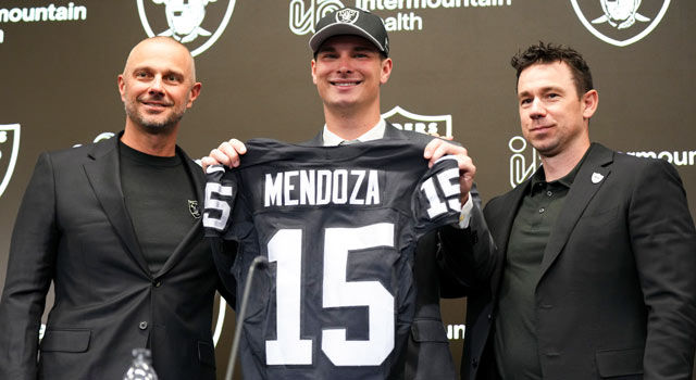 Raiders sign 2026 No. 1 overall pick QB Fernando Mendoza to rookie contract