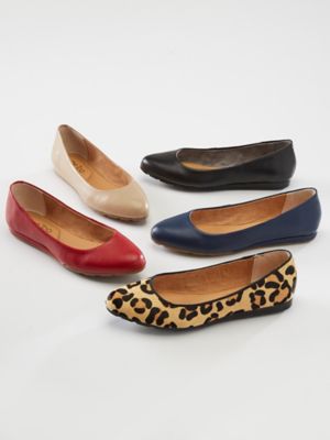 me too alina wedge flat