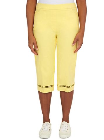 Alfred Dunner® Summer In The City Lace Allure Clamdigger Capri - Image 2 of 2