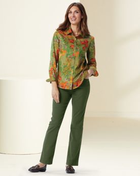Pressed Floral Shirt & Dreamflex Color Comfort Jeans