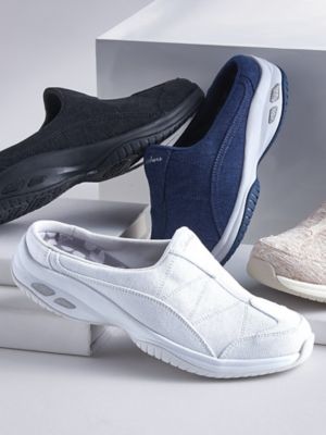 skecher slip ons