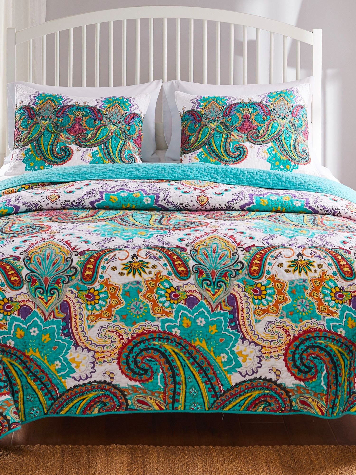 Nirvana Quilt Set