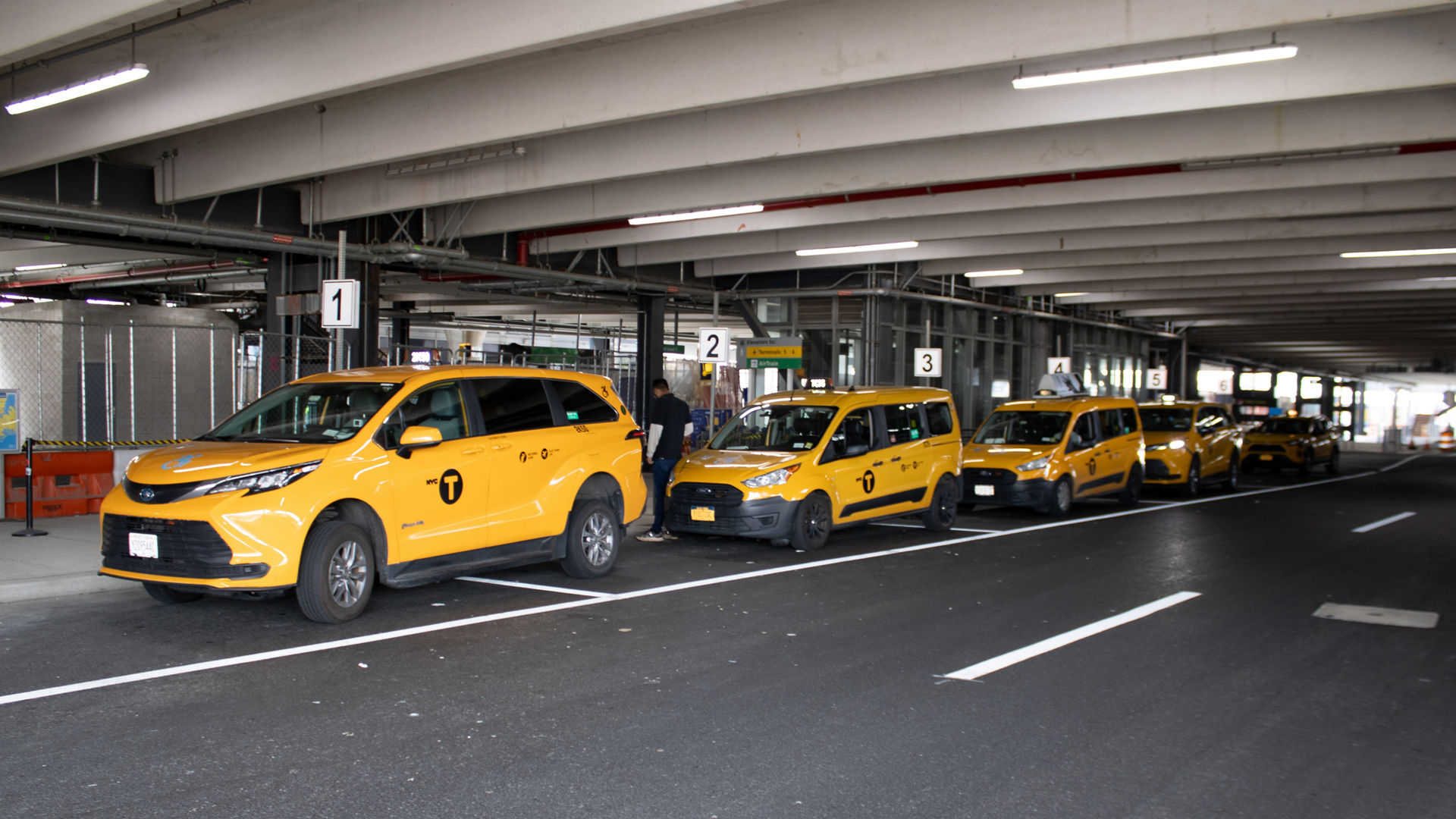 Taxis - JFK Airport