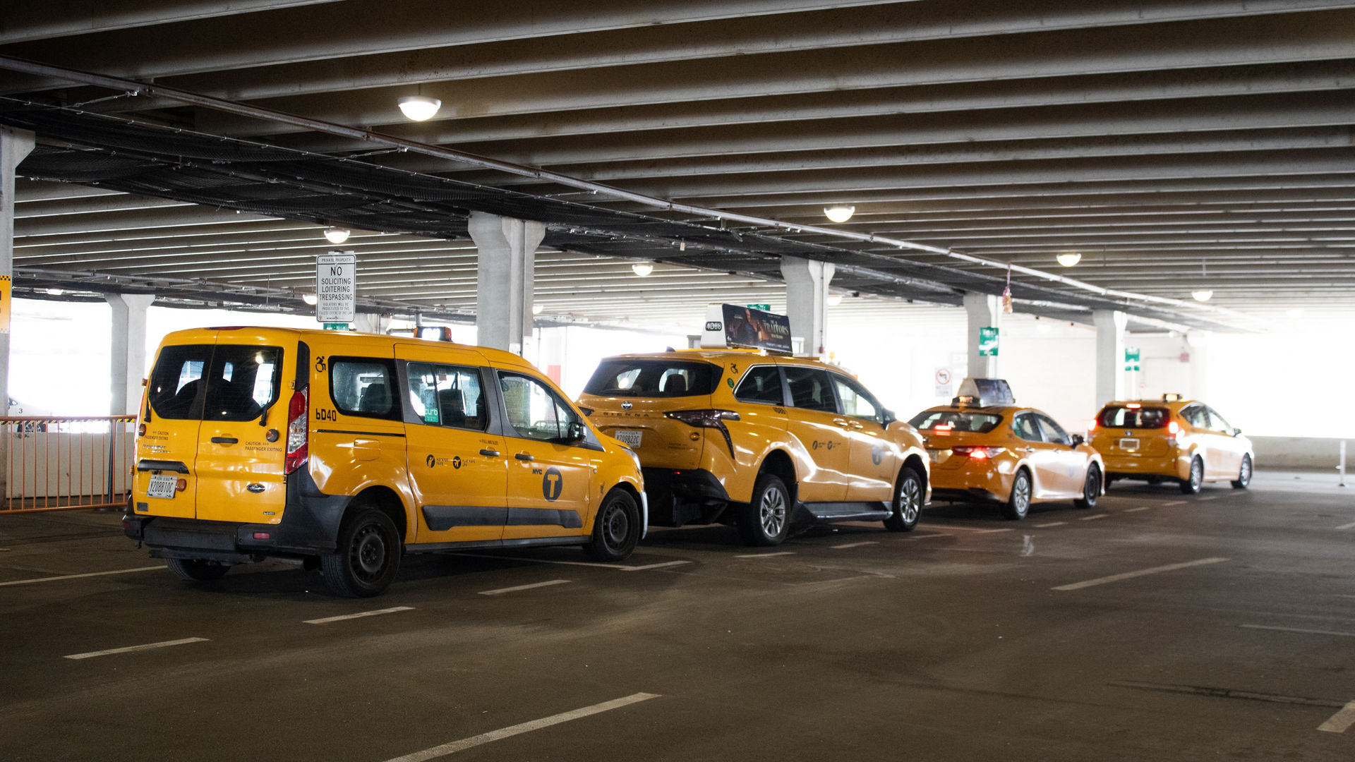 Taxis - JFK Airport