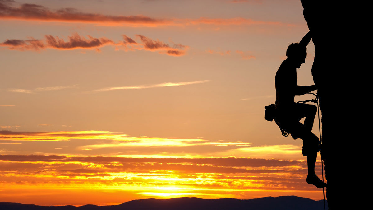 Building and Evaluating Better Risk-Aware Strategic Portfolios