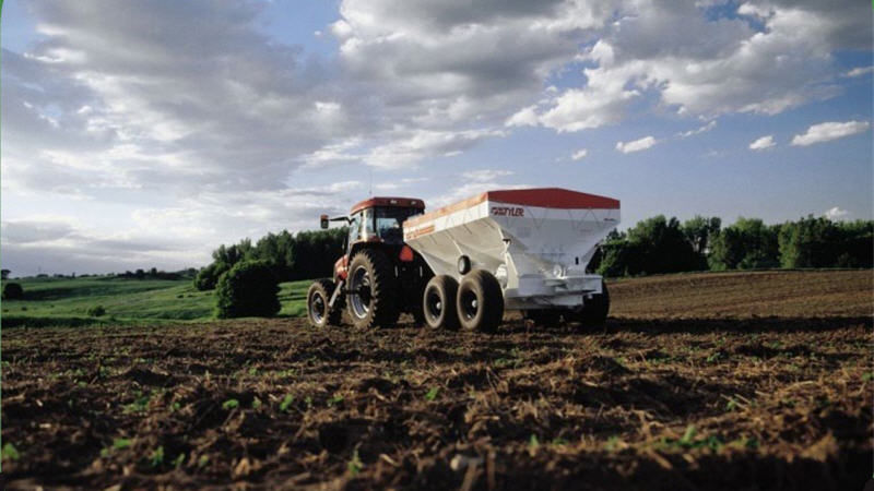 Photo - weigh wagon in field