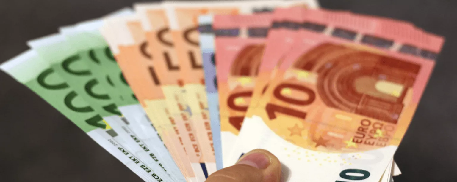 Aufgefächerte Euroscheine