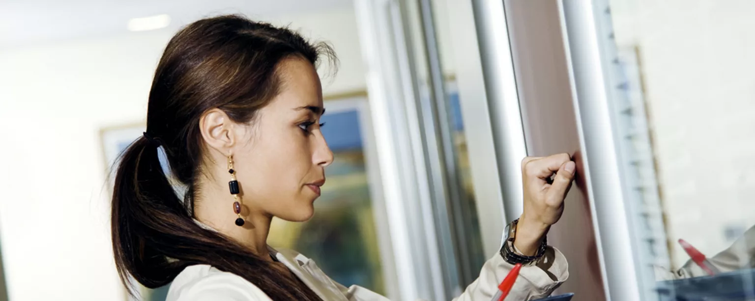 5 ways to negotiate a pay rise with your staff