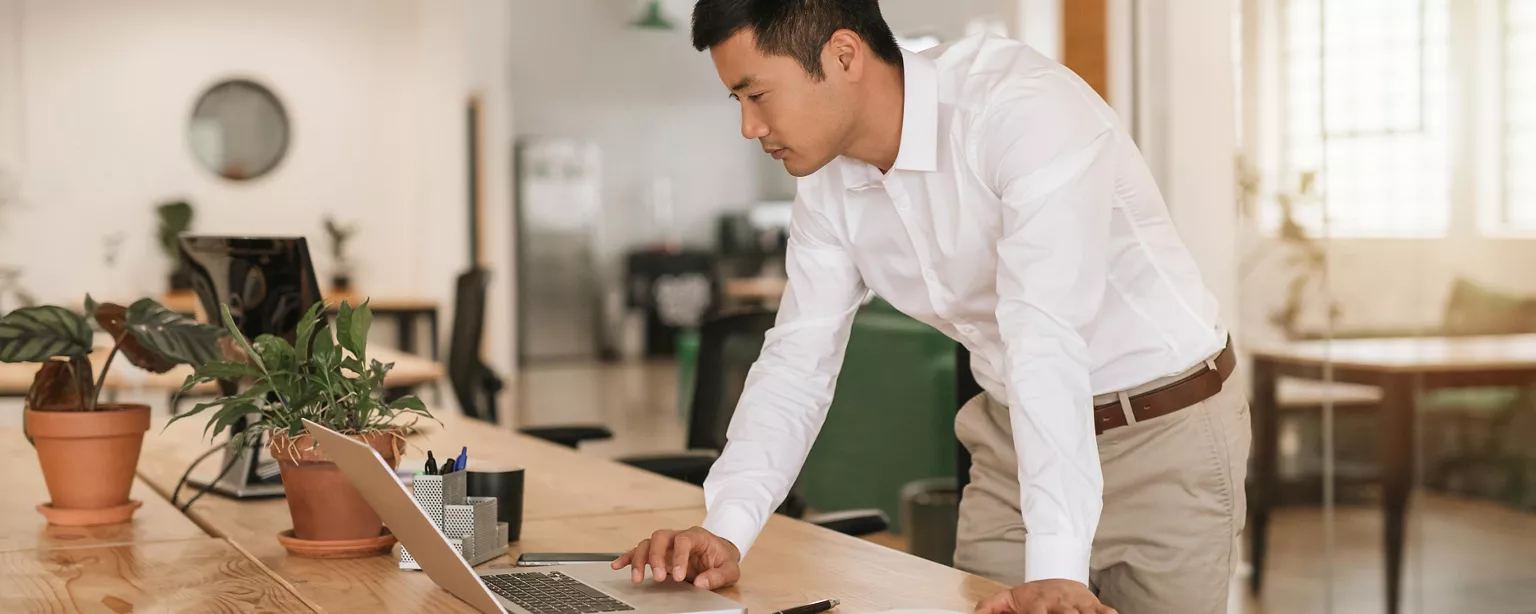 What is the best time of day to send resumes?