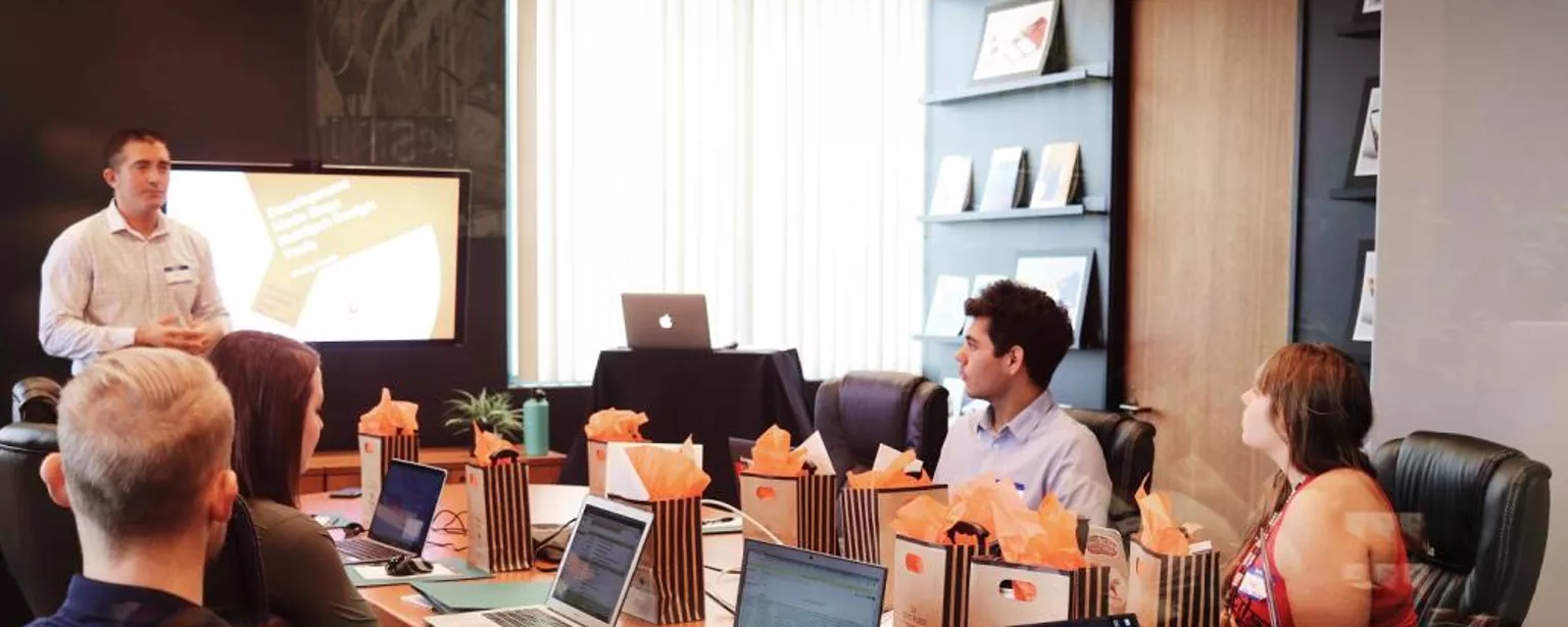 Como utilizar consultorias de recrutamento para economizar tempo e dinheiro