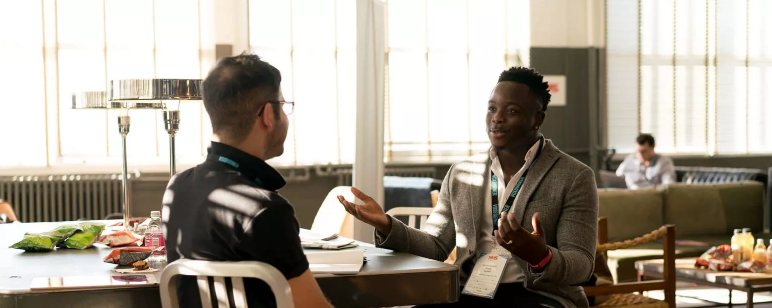 Cómo actuar en una entrevista de trabajo: cuéntame más de ti