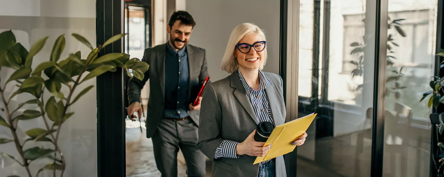 HAS ANYONE HAD GOOD EXPERIENCES WITH ROBERT HALF RECRUITERS visual data 8