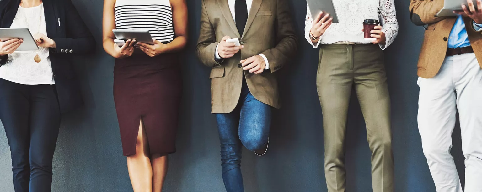 recrutement-entretiens-vue-jambes-candidats-avant-entretiens