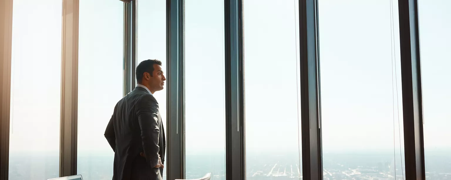 Wondering if it’s time to hire a VP of Finance? Read how the role compares to a CFO, must-have skills, salary insights and interim hiring tips.
